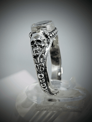 Gothic skulls and Madagascar rainbow moonstone ring - sz 7.25 - Sterling -