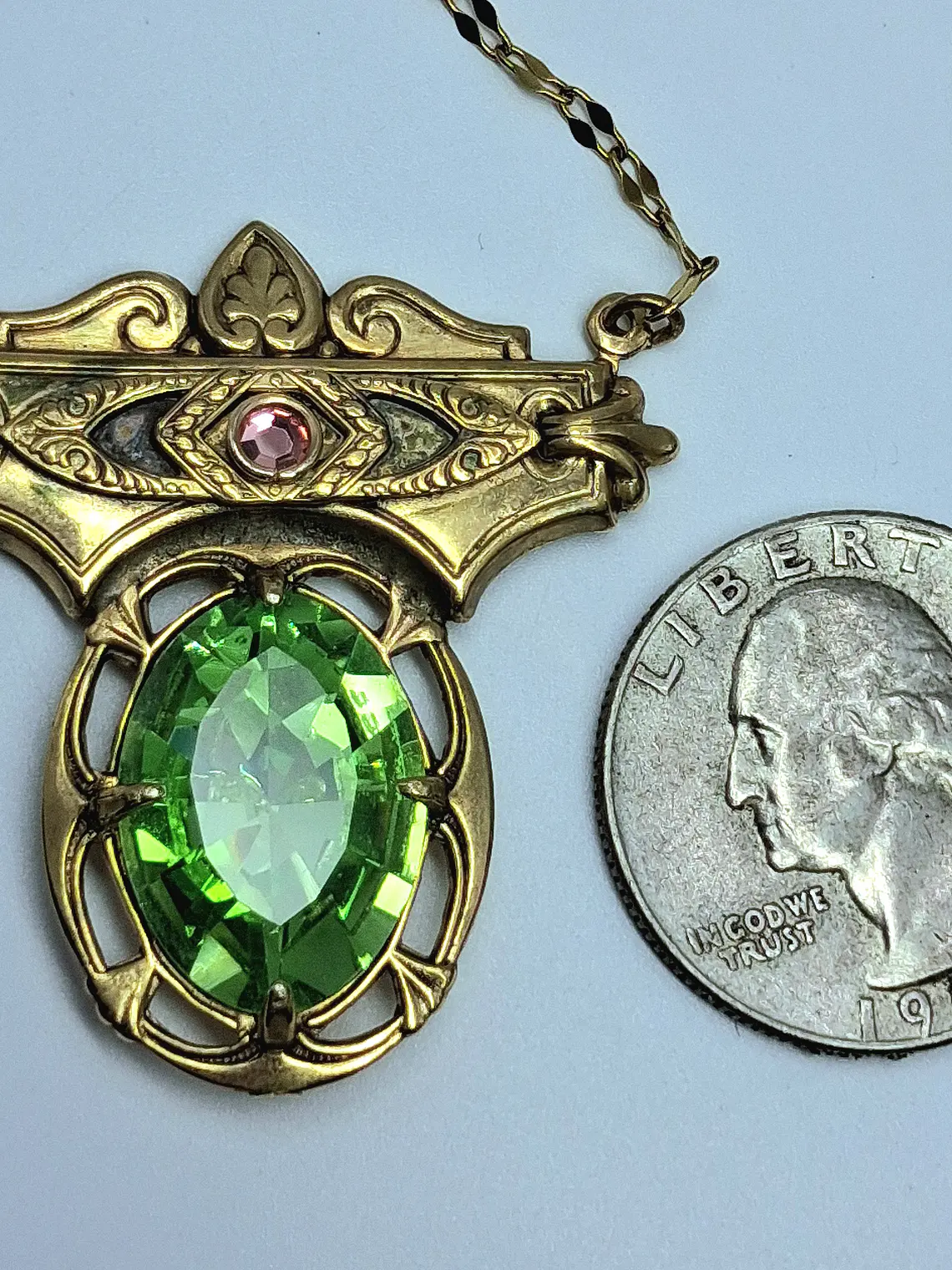 Vintage inspired Pink and Green Uranium glass necklace #Bn003 4
