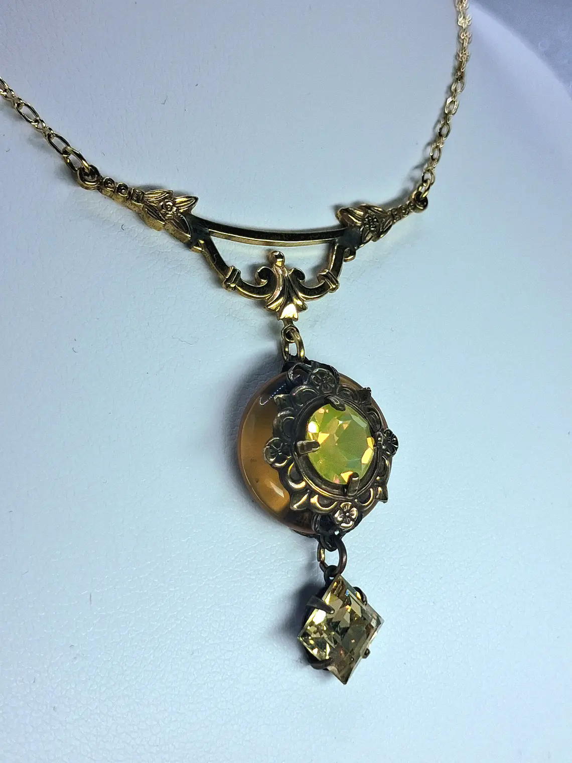 Victorian style, gold-plated Uranium glass Necklace #BN005 3