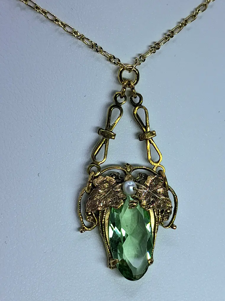 Art Deco inspired, vintage Uranium glass necklace #BN006 4