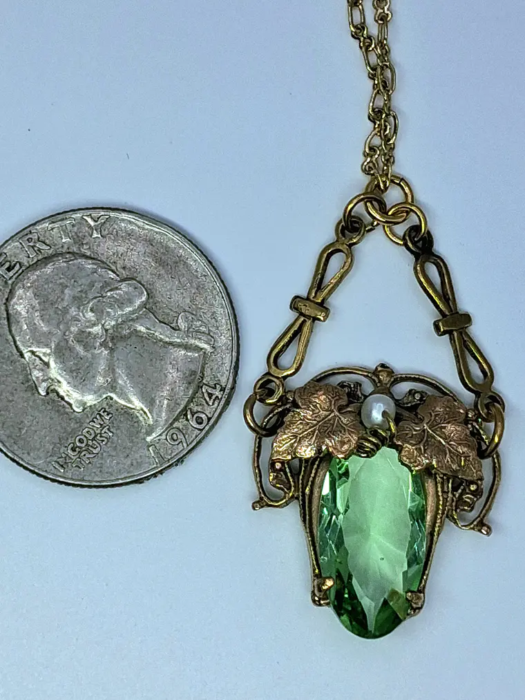 Art Deco inspired, vintage Uranium glass necklace #BN006 5