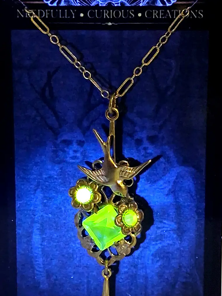 Whimsical gold plated Uranium glass pendant #Bp007 5