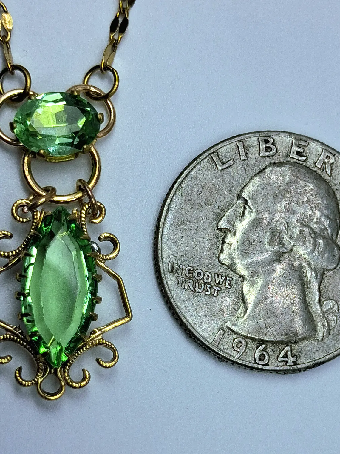 Vintage inspired, delicate Peridot green Uranium glass necklace  #Bn009 4