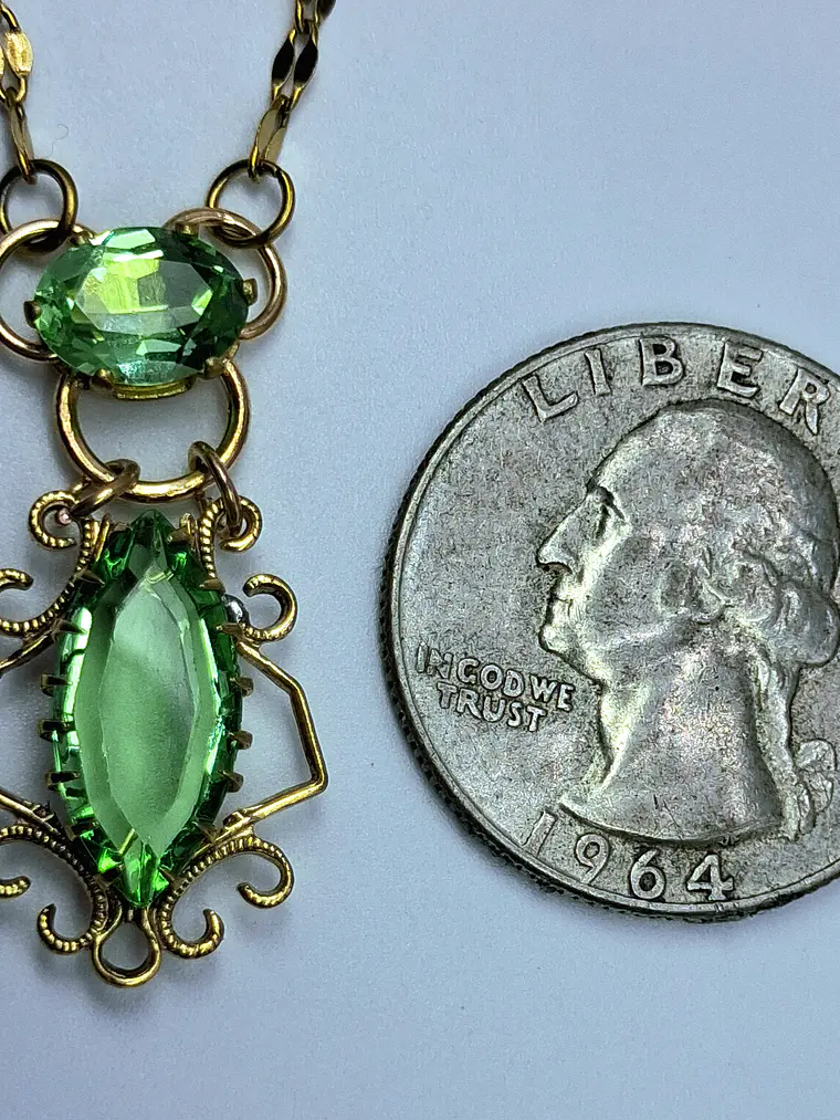 Vintage inspired, delicate Peridot green Uranium glass necklace  #Bn009 4
