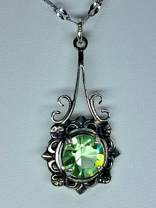 Simple, vintage inspired Apple green Uranium glass pendant  #Bp011