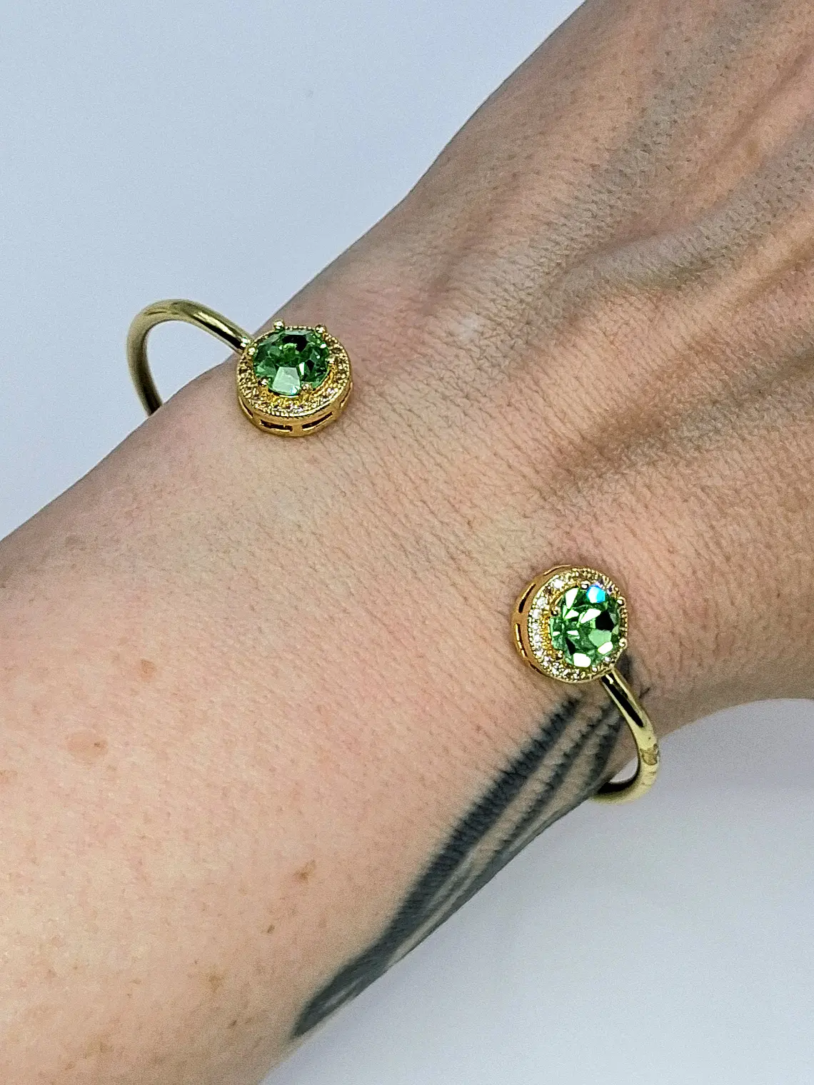 Contemporary, Gold-plated Apple green Uranium glass and Cubic zirconia bracelet #Bb016 6