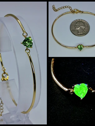 Adorable, gold-plated Heart cut, Uranium glass bracelet  #Bb020