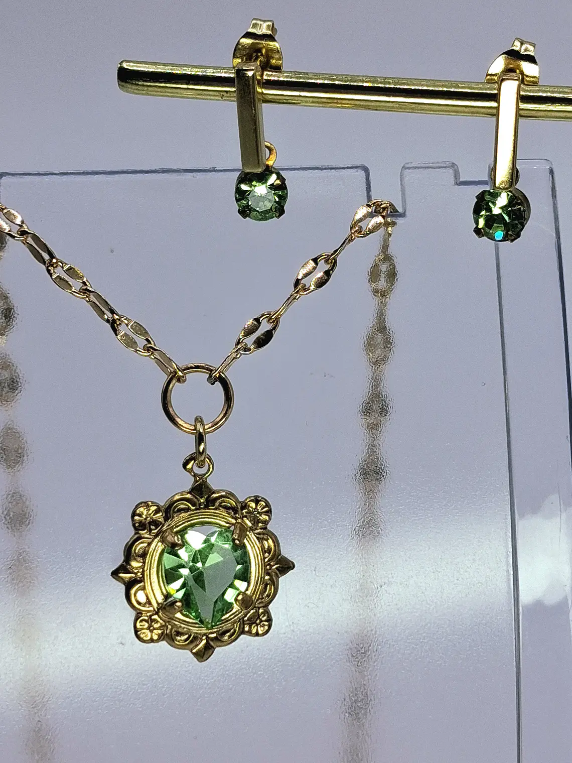 Gold plated Heart cut Uranium glass Pendant/Earrings Set  #Bs026 2
