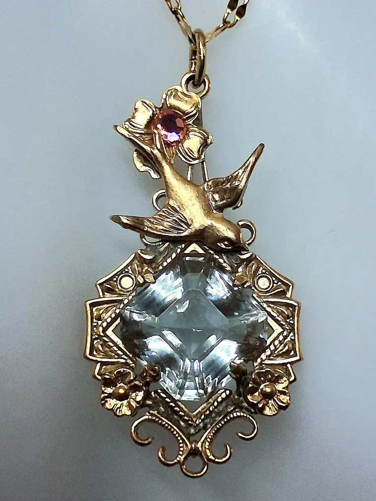 Beautiful, Victorian inspired Alexandrite & pink Uranium glass pendant   #Bp028 2
