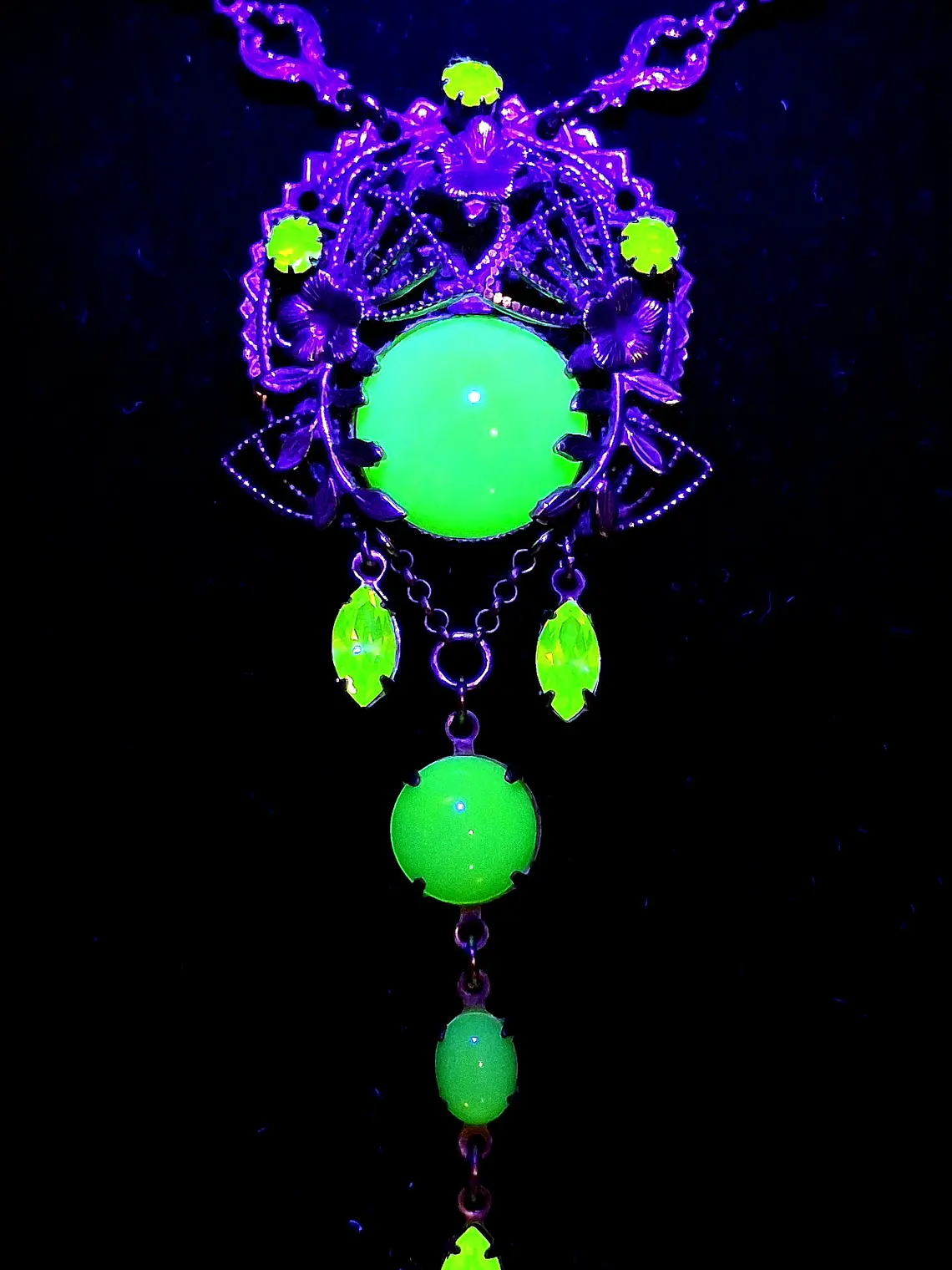 Drippy gold-plated Art Nouveau, Green opal Uranium glass necklace #Bn032 5