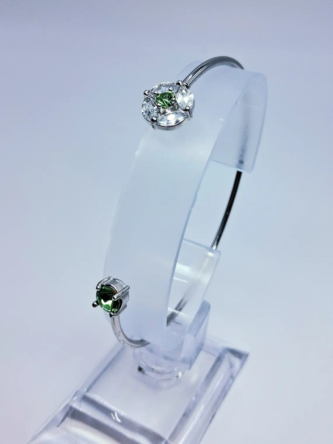 Contemporary, Gold-plated Apple green Uranium glass and Cubic zirconia bracelet -        #Bb057 2