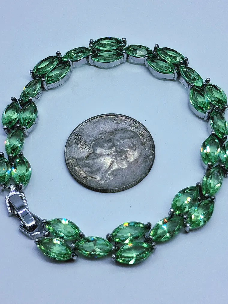 29ct, Amazing, Art Deco style, Apple green Uranium glass bracelet -        #Bb055 4