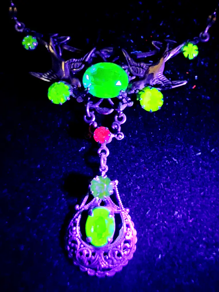 Art Nouveau inspired lovebirds and RARE Sapphire blue Uranium glass -        #Bn062 4