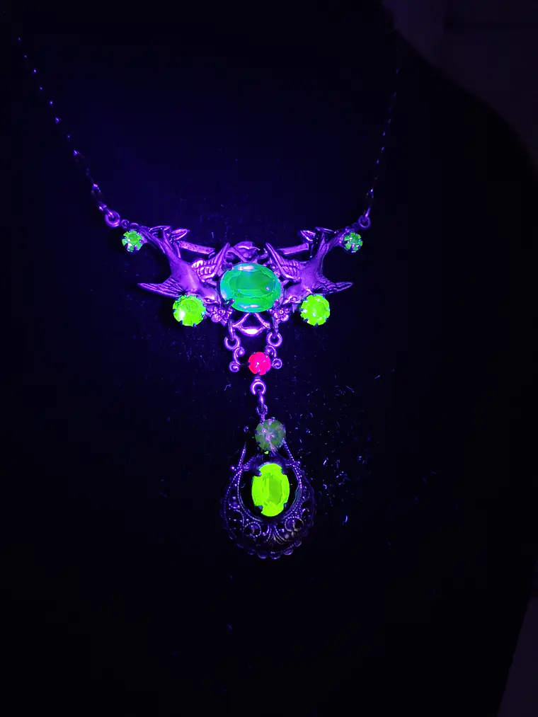 Art Nouveau inspired lovebirds and RARE Sapphire blue Uranium glass -        #Bn062 10