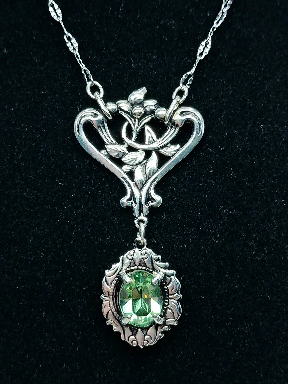 Art Nouveau style Peridot green Uranium glass necklace-          #Bn069 5