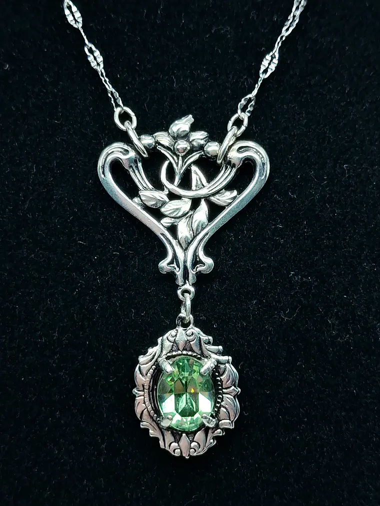 Art Nouveau style Peridot green Uranium glass necklace-          #Bn069 5
