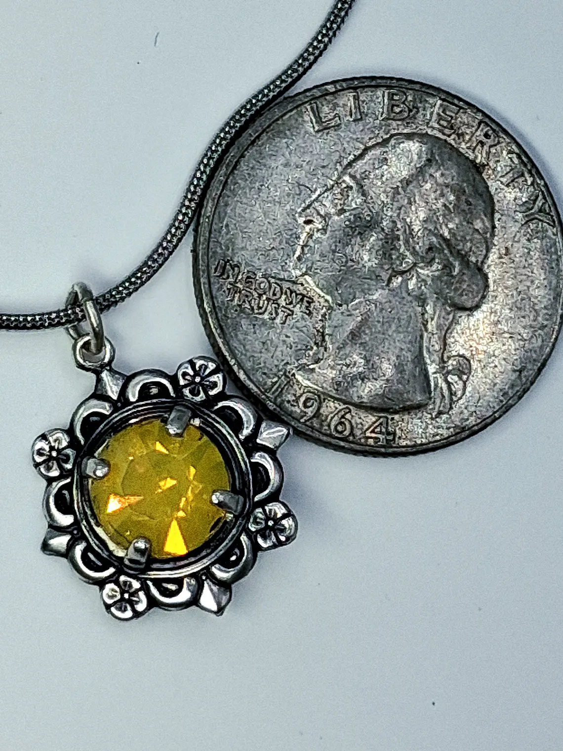 Simple yellow opal Uranium glass necklace -       #Bp070 4