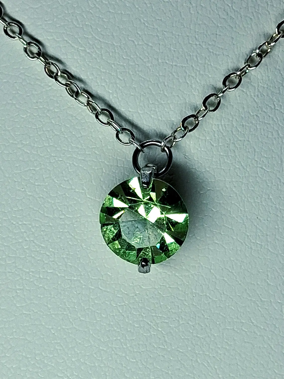 Simple and dainty Solitair apple Green Uranium glass pendant -        #Bp071 2