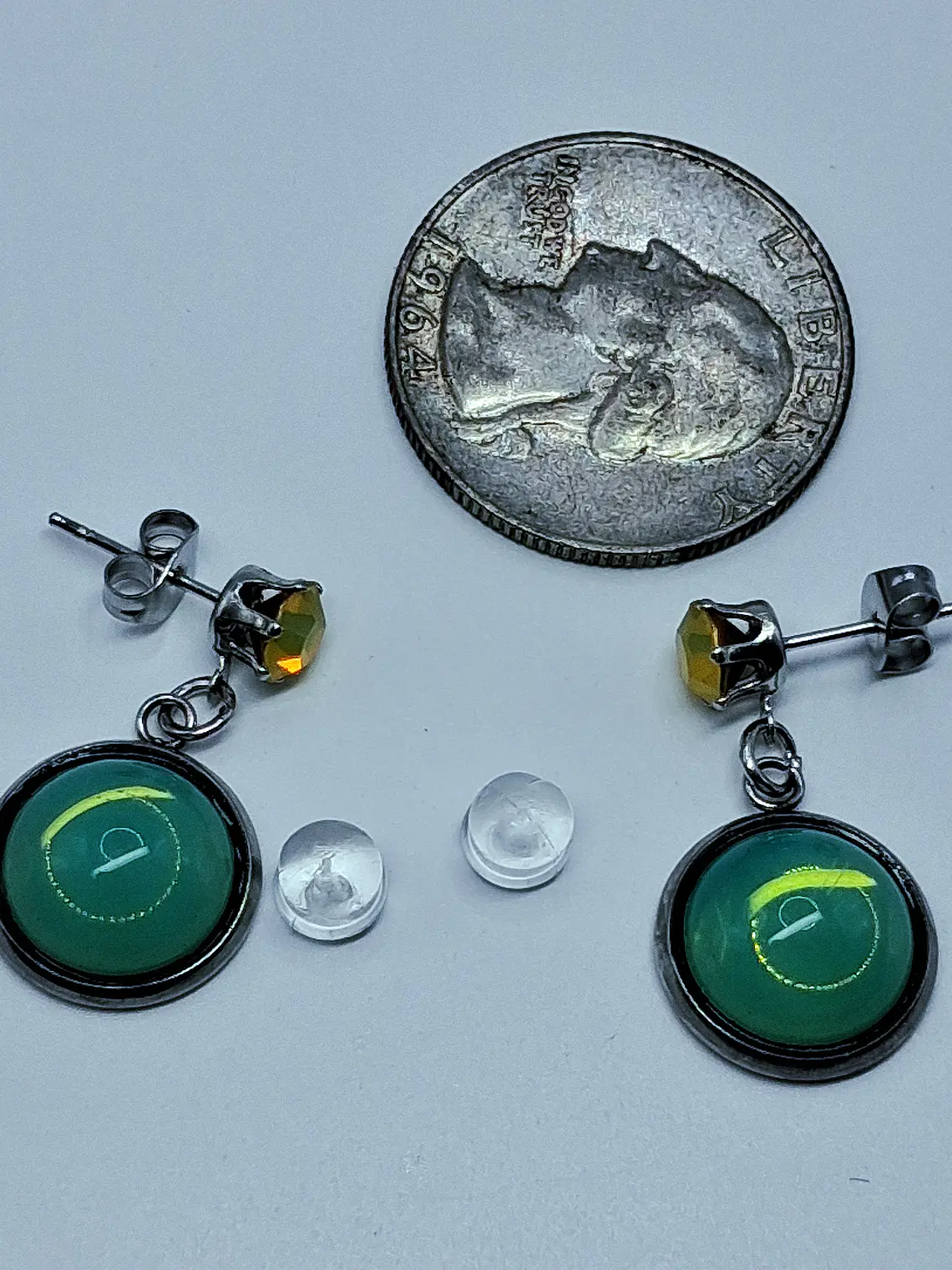 Contemporary Yellow and green opal Uranium glass earrings -      #Be075 3