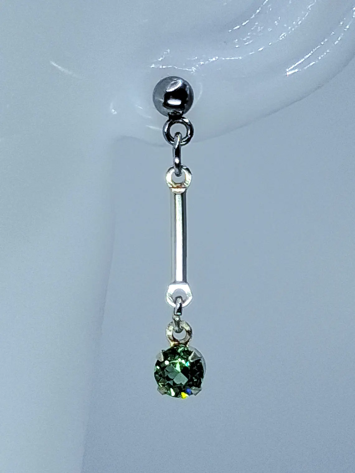 Delicate silver Apple green Uranium glass earrings  -          #Be076 1