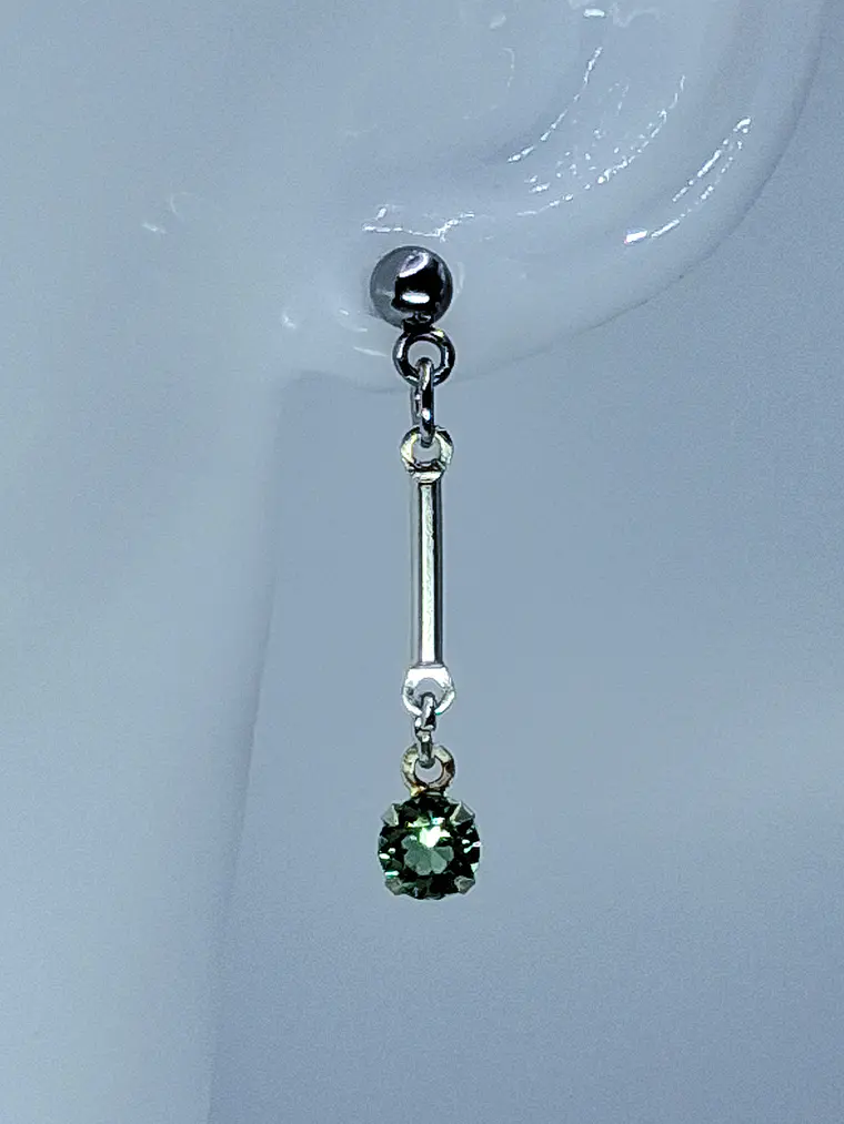 Delicate silver Apple green Uranium glass earrings  -          #Be076 2
