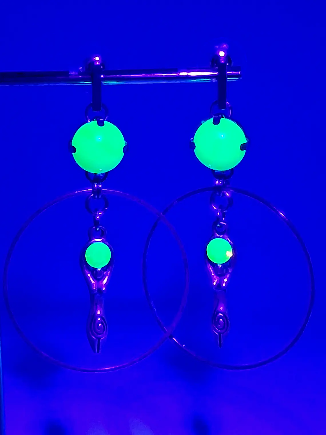 Moon Goddess Green and Yellow opal Uranium glass earrings -       #Be085 5