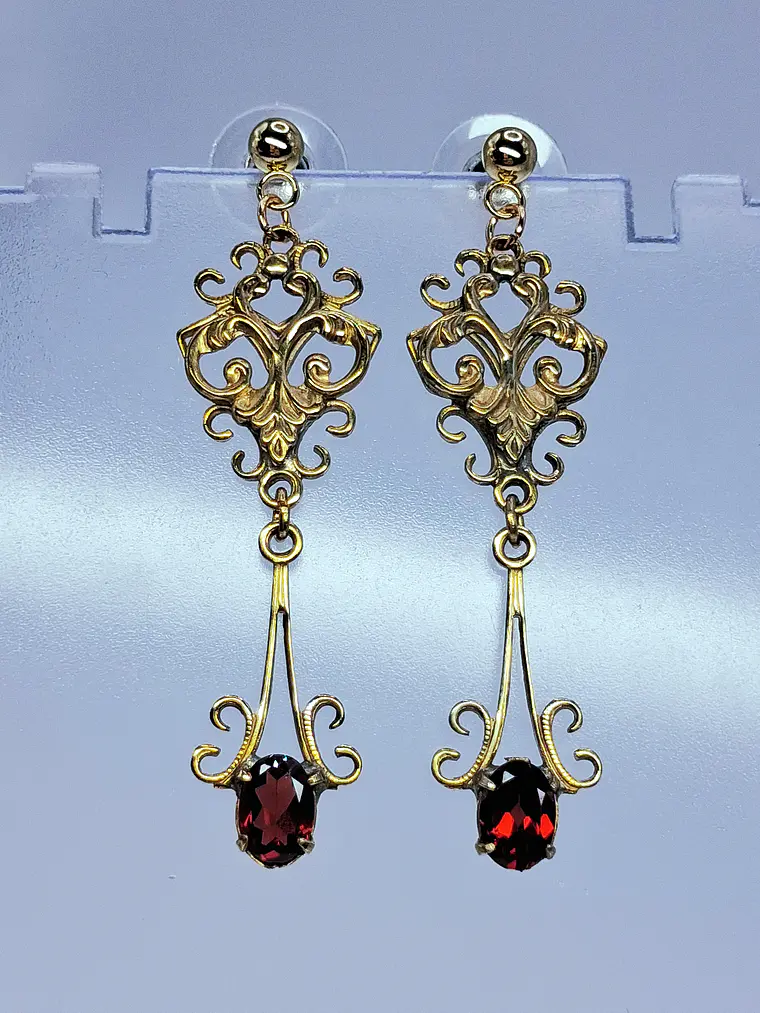 Beautiful feminine Victorian style Red garnet earrings -         Be089 4