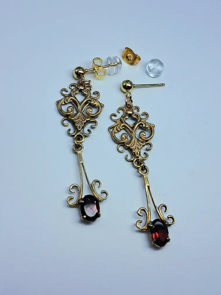Beautiful feminine Victorian style Red garnet earrings -         Be089 5