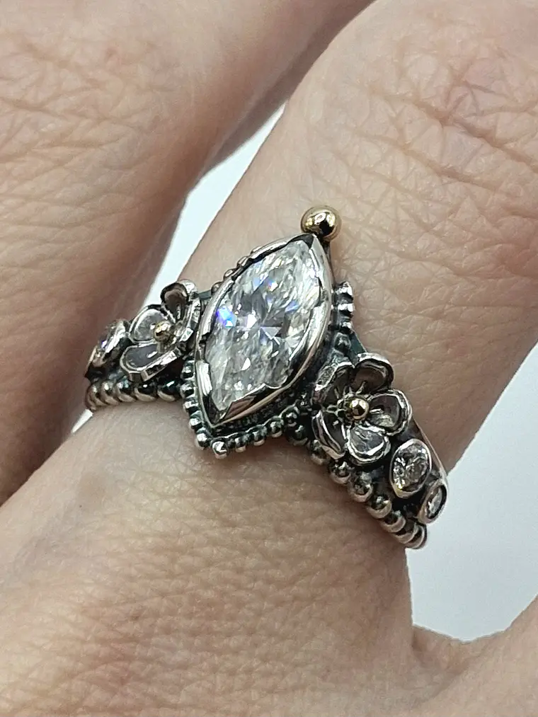 Sz7.5 - Dainty, floral 1ct Moisonite, Sterling and gold ring - VIDEO 2