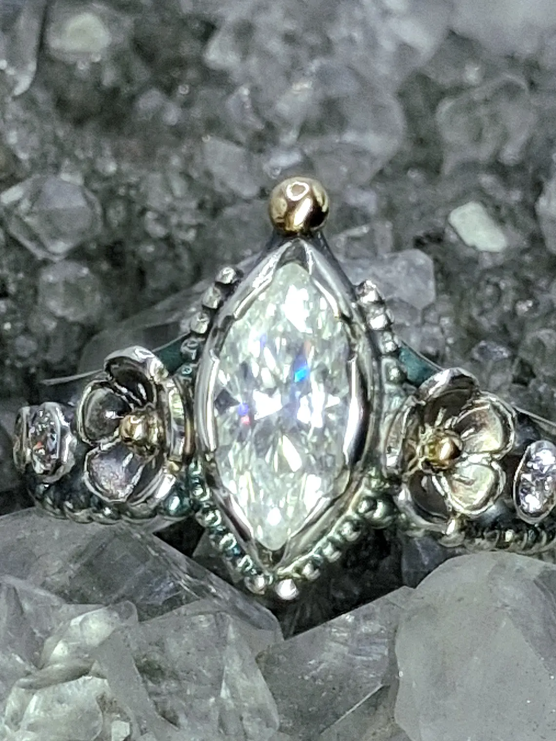 Sz7.5 - Dainty, floral 1ct Moisonite, Sterling and gold ring - VIDEO 4