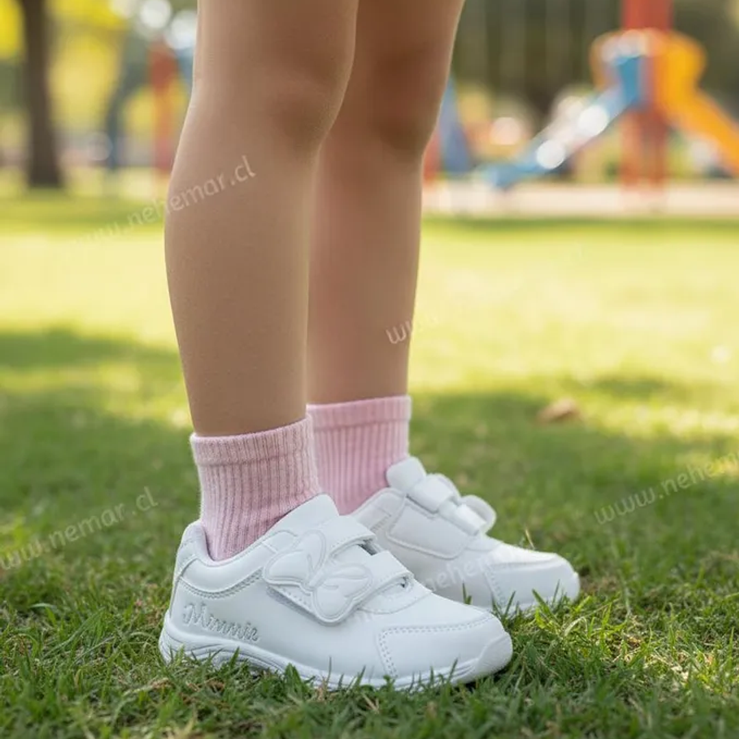 Zapatillas Escolares Minnie Mouse Moño Blanco 1