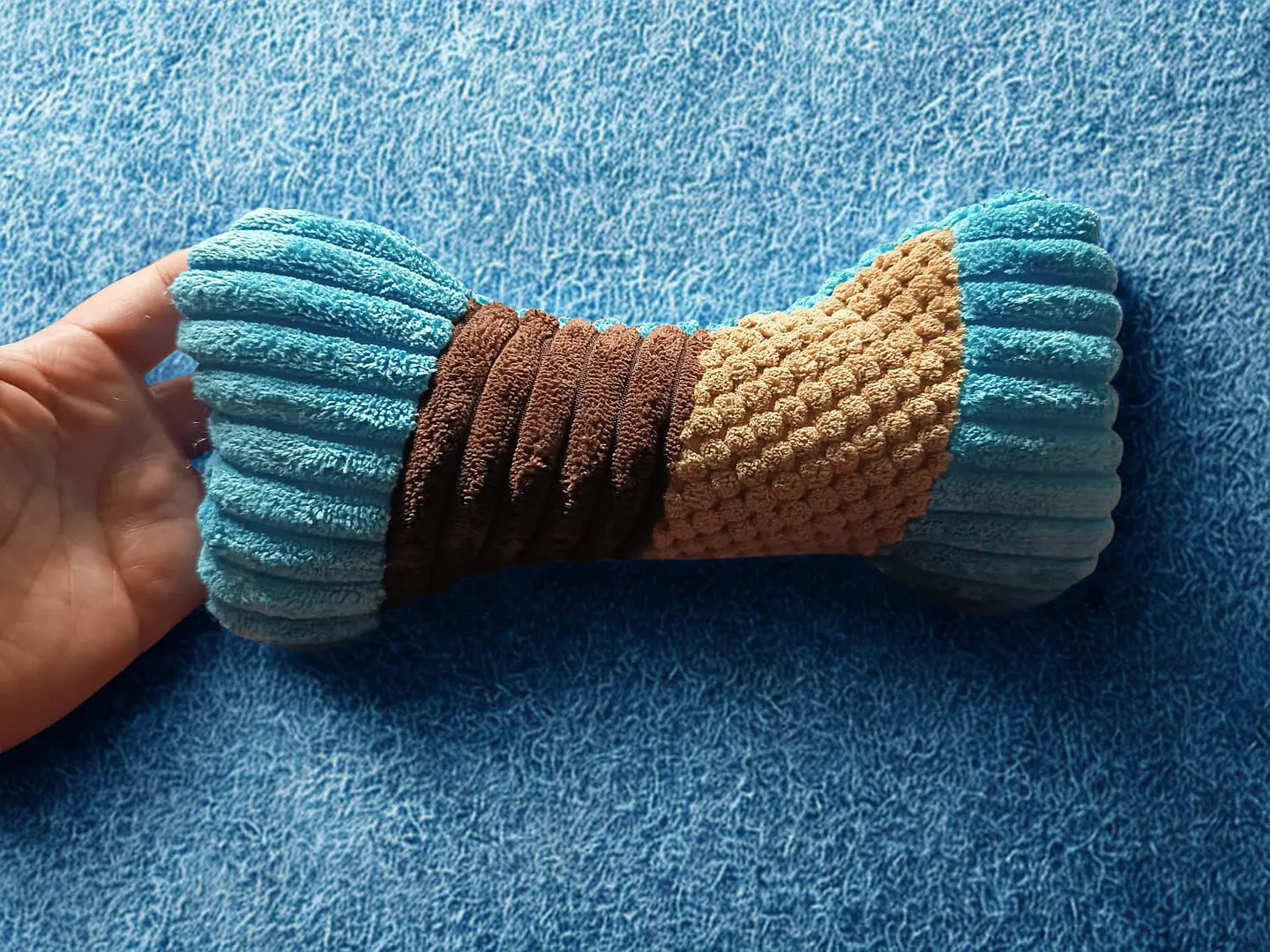 Hueso de Peluche Multitextura para Perros 2