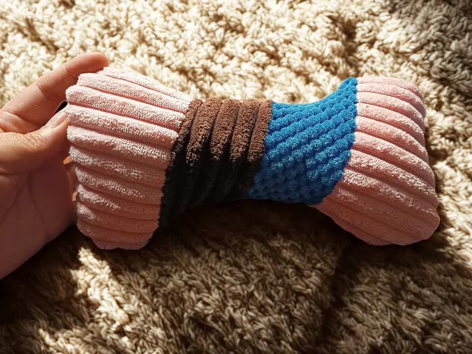 Hueso de Peluche Multitextura para Perros 3