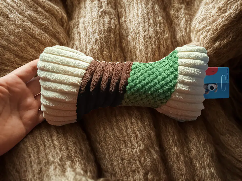 Hueso de Peluche Multitextura para Perros 4