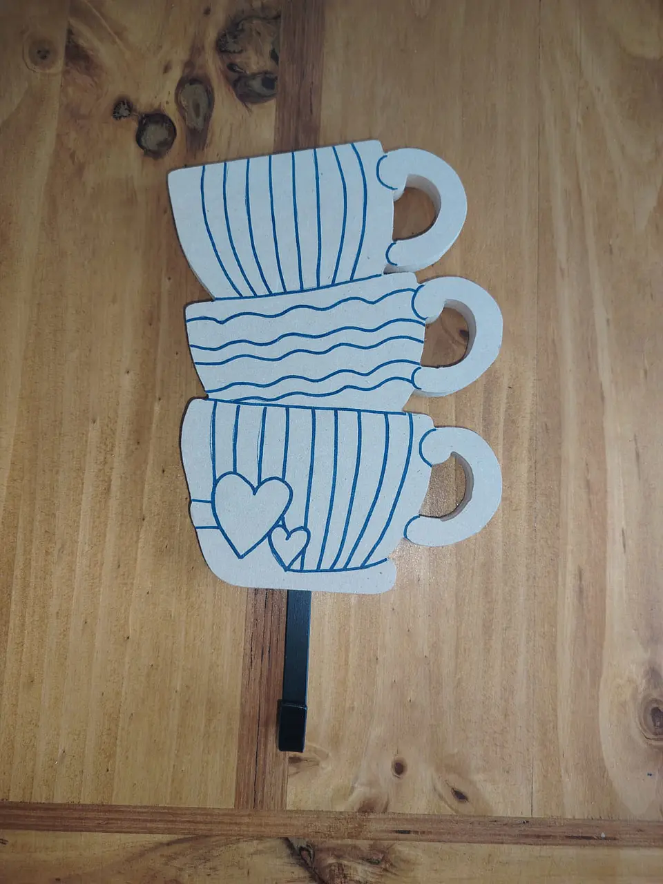 PERCHERO TAZAS 1