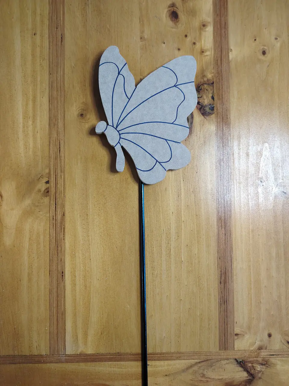 TUTOR MARIPOSA DE LADO 1