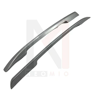 BARRA LATERAL DE PLASTICO C/CINTA 3M DECORATIVA UNIVERSAL GRIS