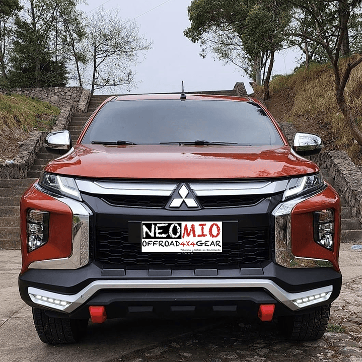 DEFENSA BUMPER DELANTERO PLASTICO ABS MITSUBISHI L200 2019-2023 BICOLOR 2