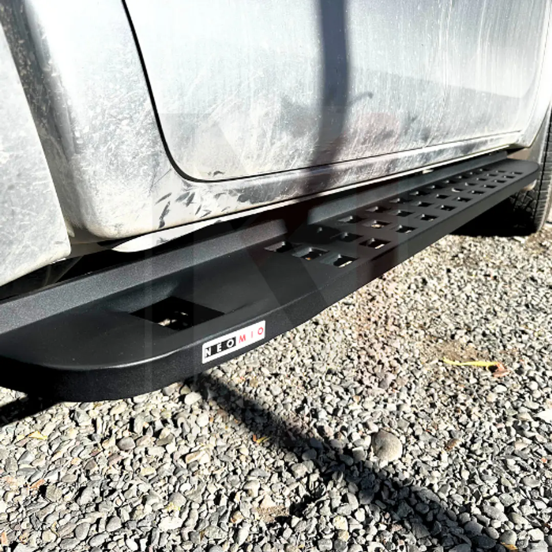 PISADERA RAPTOR METALICO HEAVY DUTY TEXTURADO SIN LOGO 5