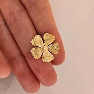 Aretes Topo Diseño Floral Dorado