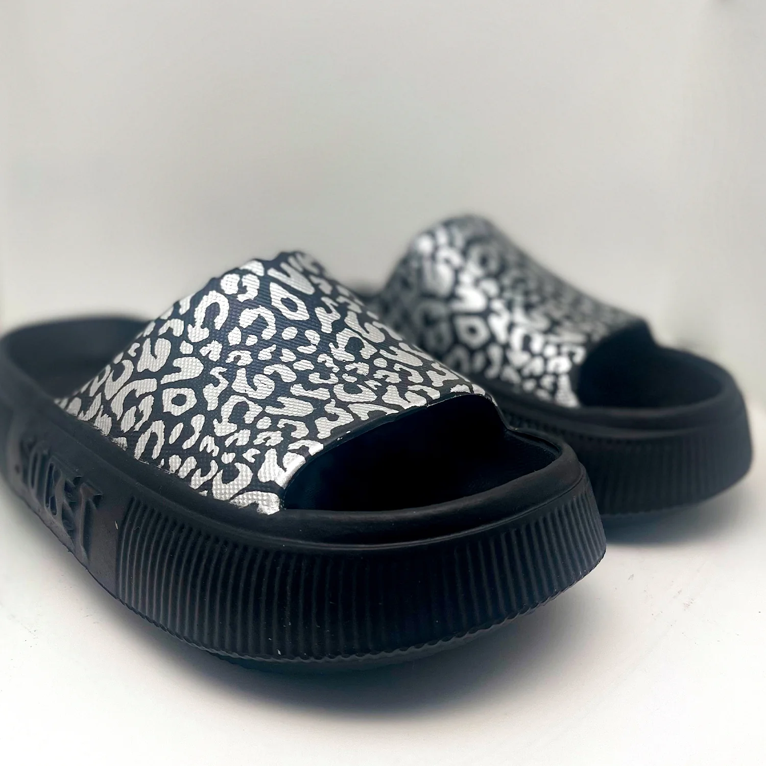 Sandalias Leopardo Confort en EVA 100% Colombianas 5