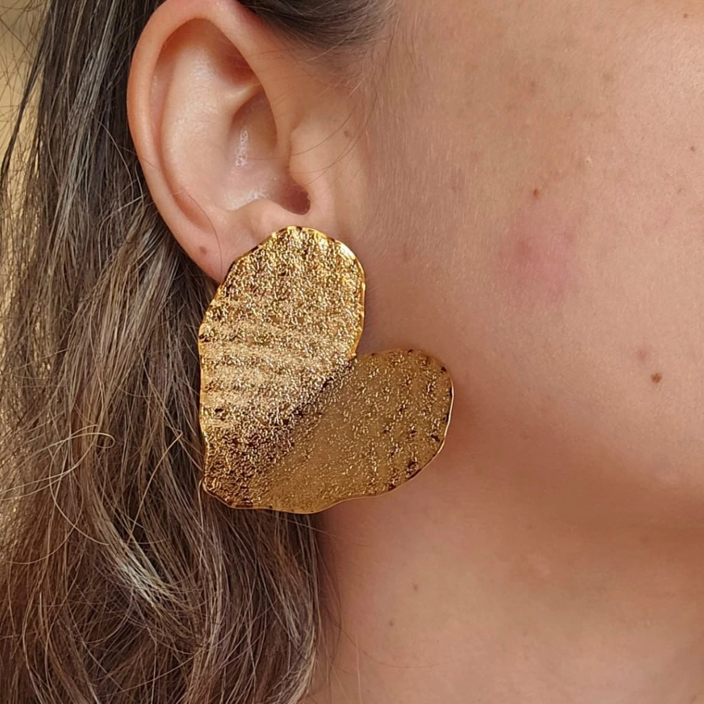 Aretes Grandes Corazón Baño en Oro 2