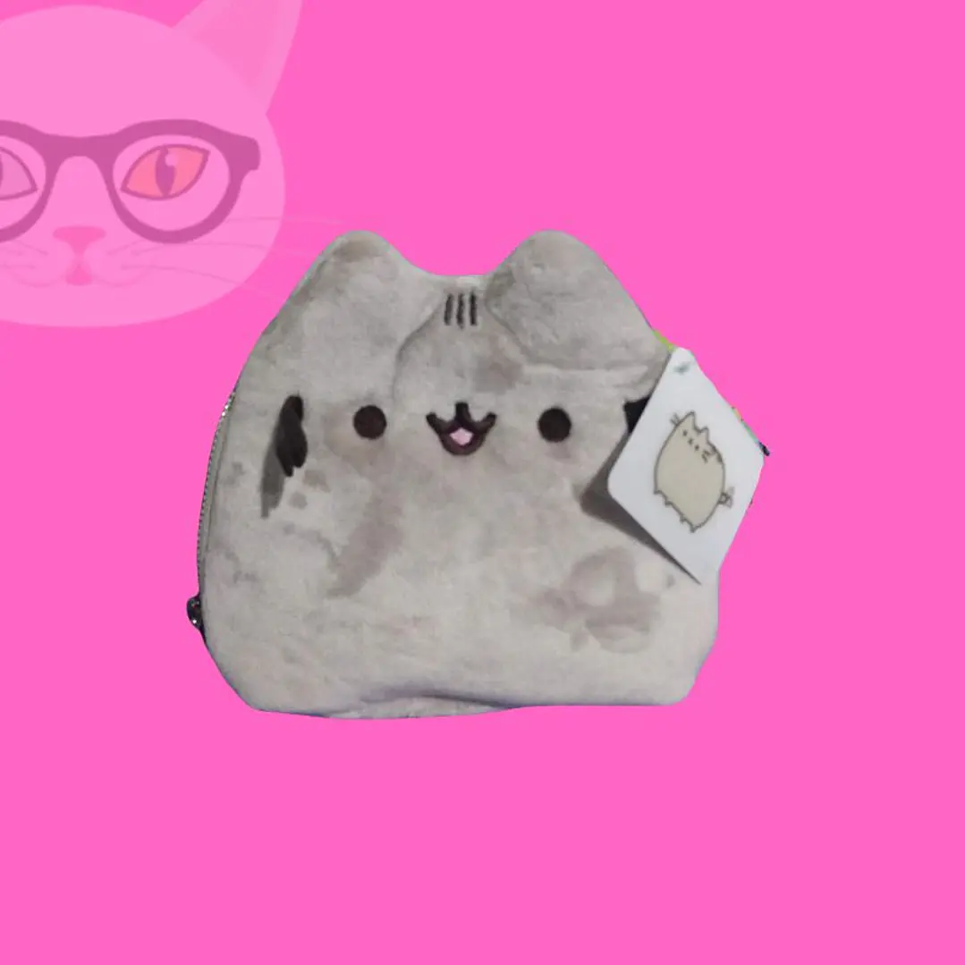 Cosmetiquera Pusheen 1