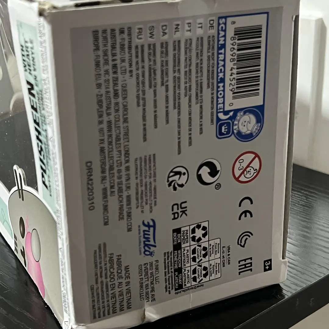 Funko Pop Pusheen Corazón 4