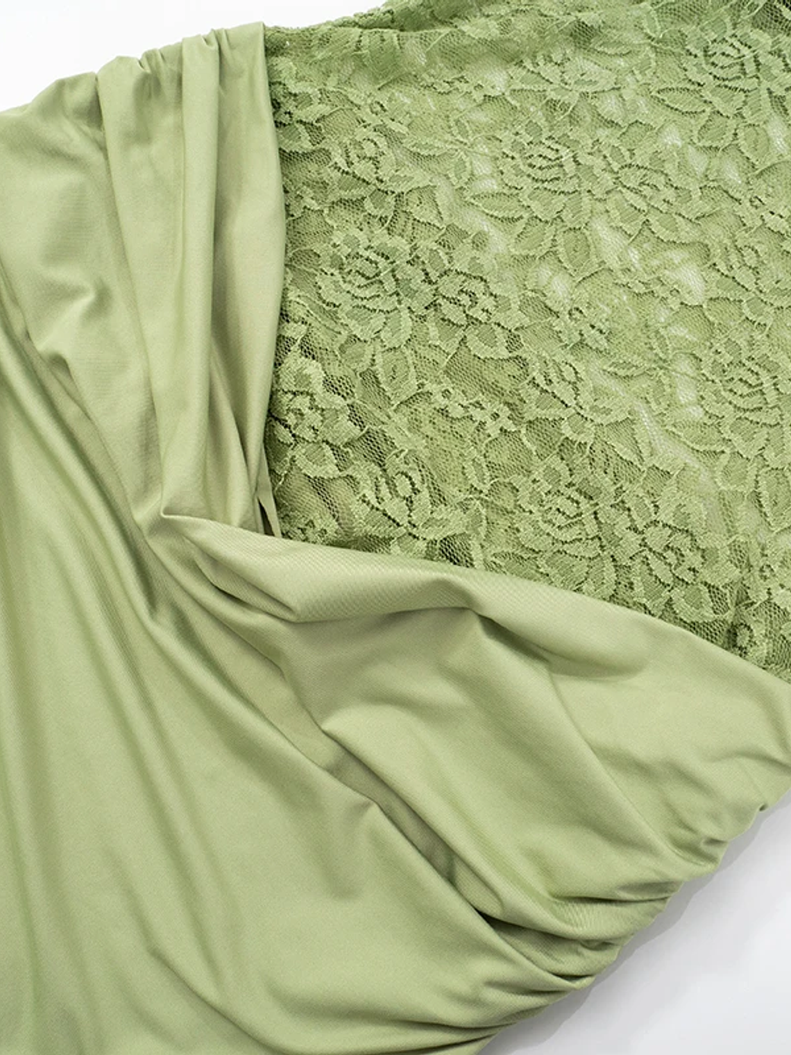 Vestido largo con hombros descubiertos 6