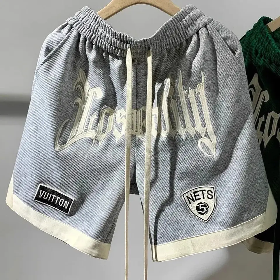 Pantalones cortos holgados informales con estampado de letras 8