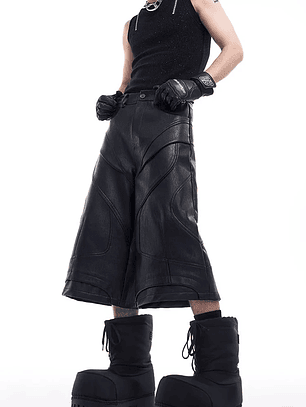 Pantalones cortos de piel sintética negra