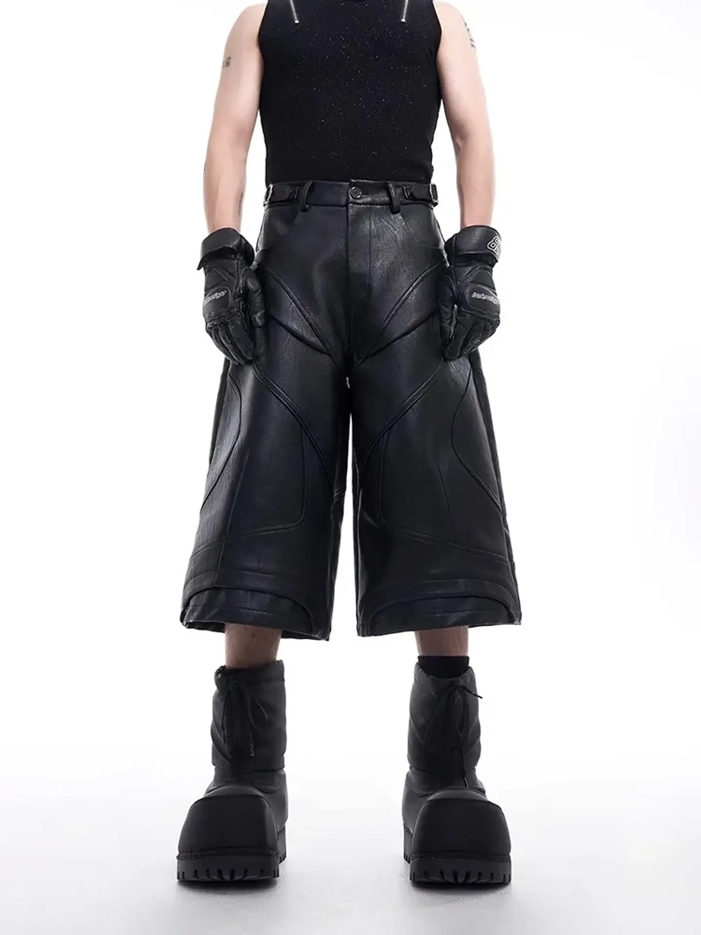 Pantalones cortos de piel sintética negra 2