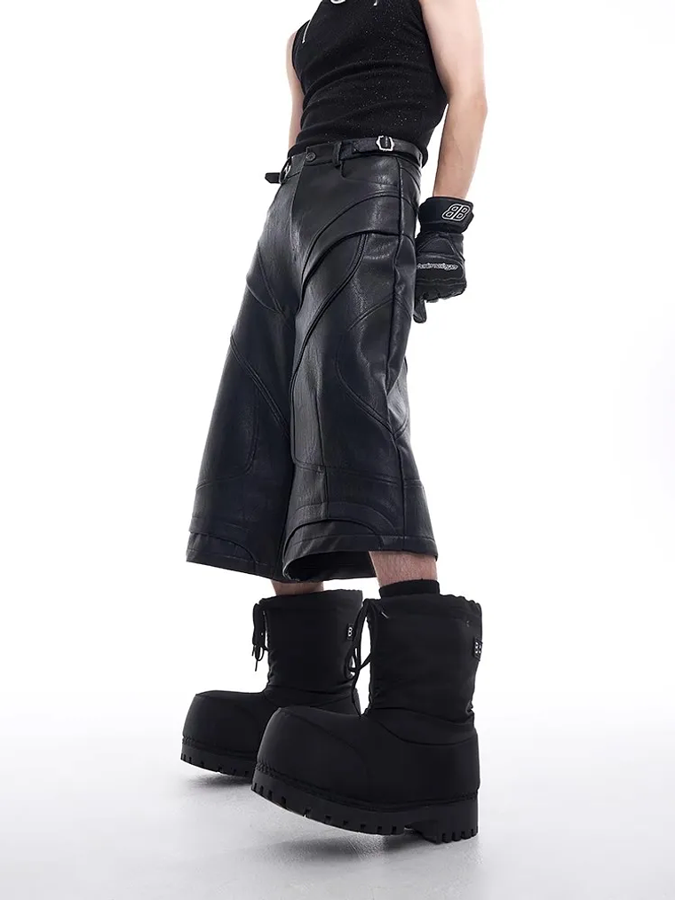 Pantalones cortos de piel sintética negra 4