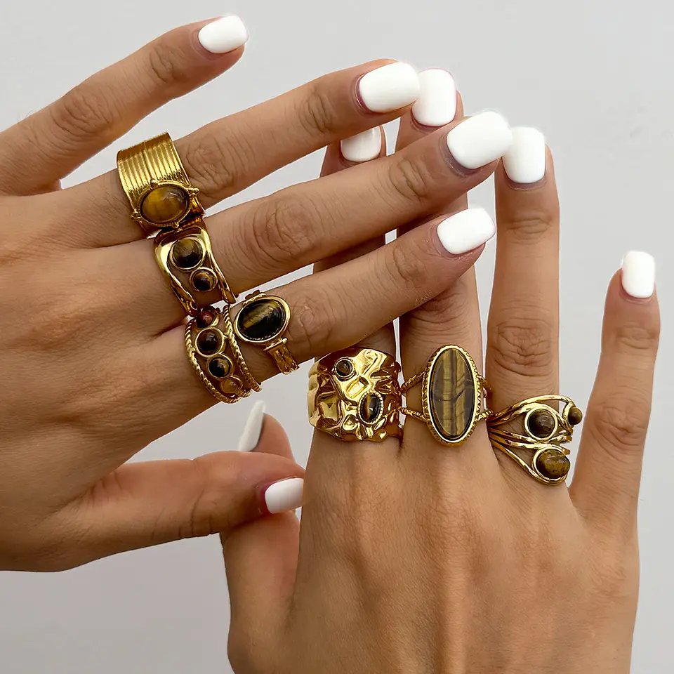 Anillo ovalado de piedra natural ojo de tigre vintage  1